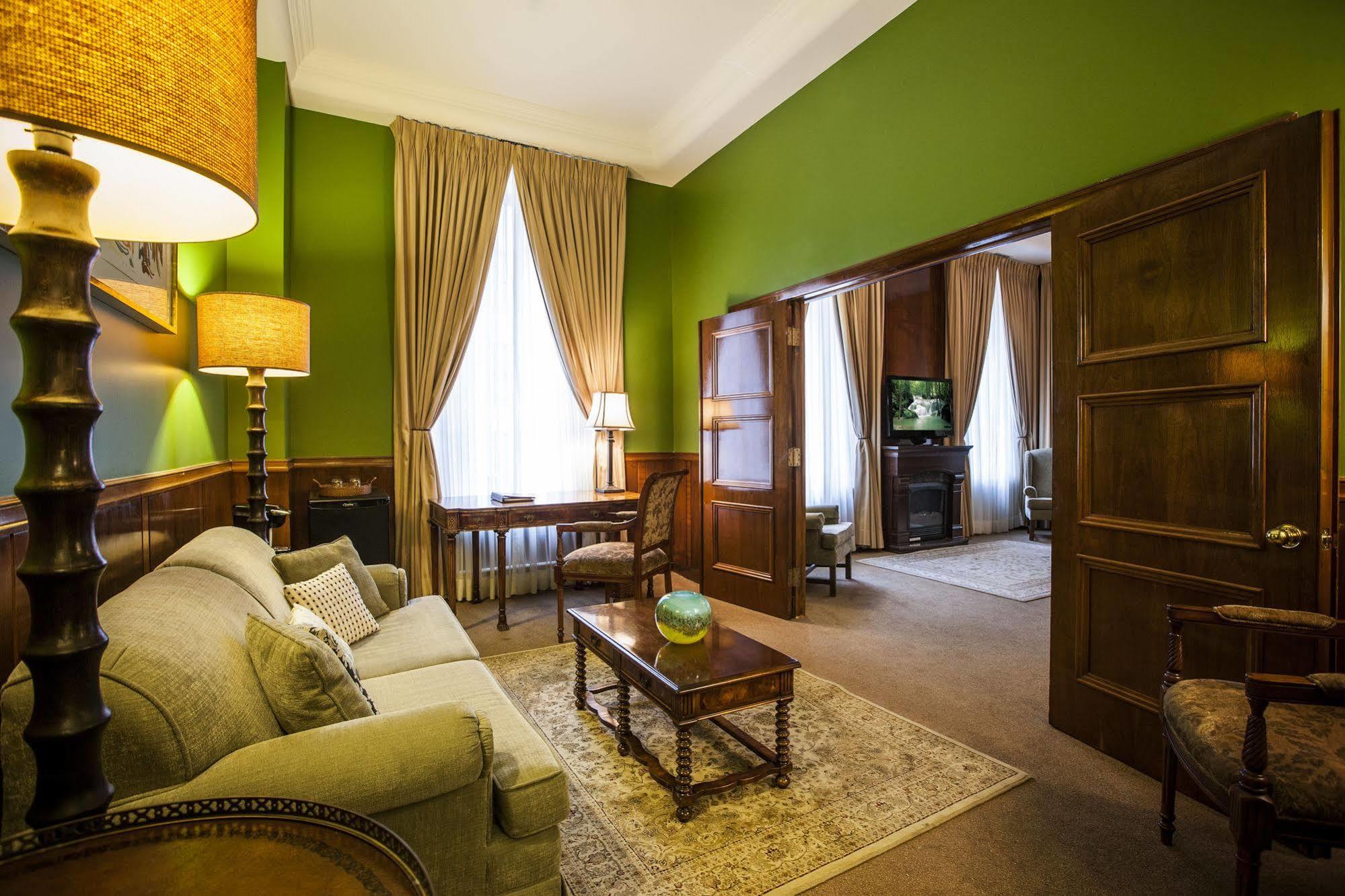 Lhotel Монреаль Екстер'єр фото