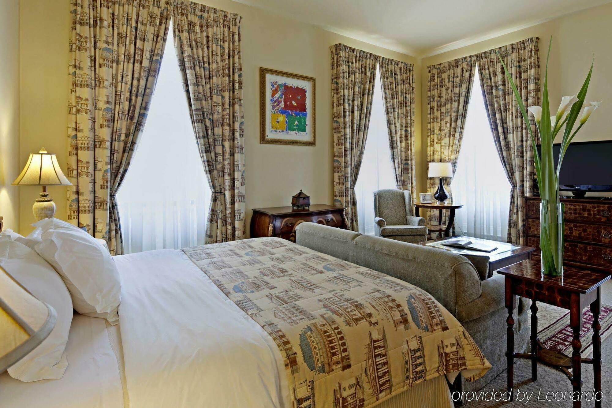 Lhotel Монреаль Номер фото